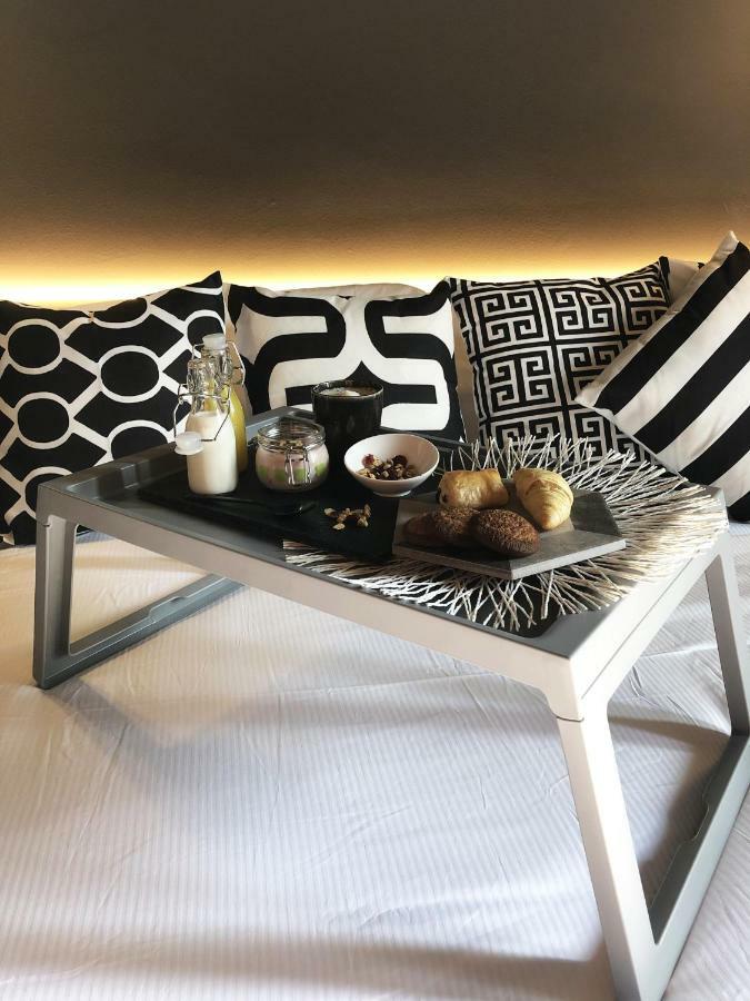 Binariouno Bed & Breakfast โบโลญญา ภายนอก รูปภาพ