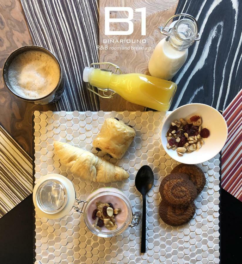 Binariouno Bed & Breakfast โบโลญญา ภายนอก รูปภาพ